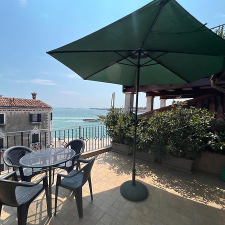 Ca' Delfina Holiday Home Veneza Exterior foto