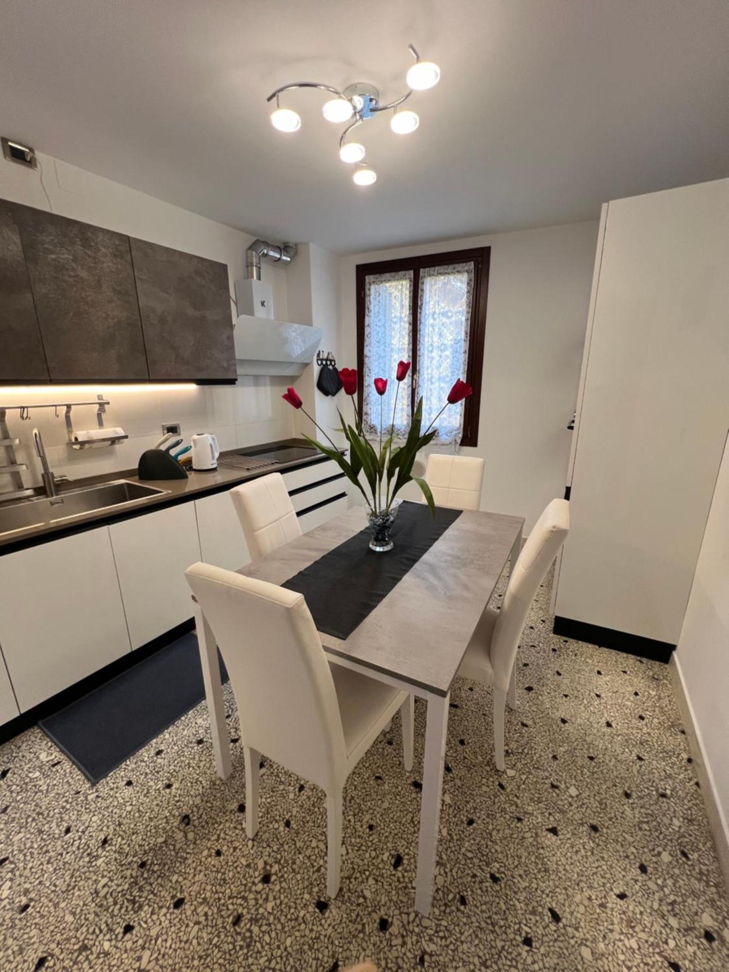 Ca' Delfina Holiday Home Veneza Exterior foto