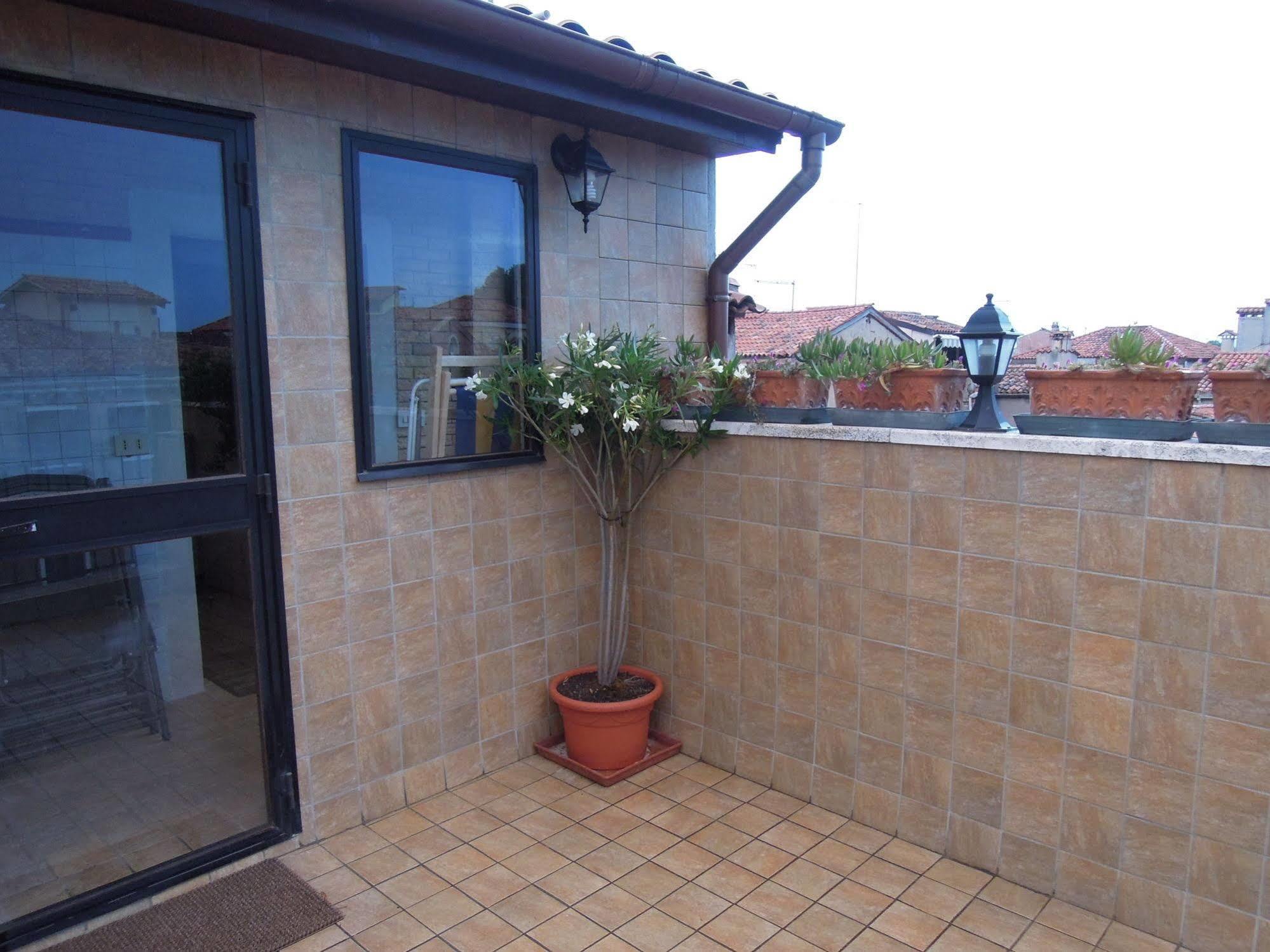 Ca' Delfina Holiday Home Veneza Exterior foto