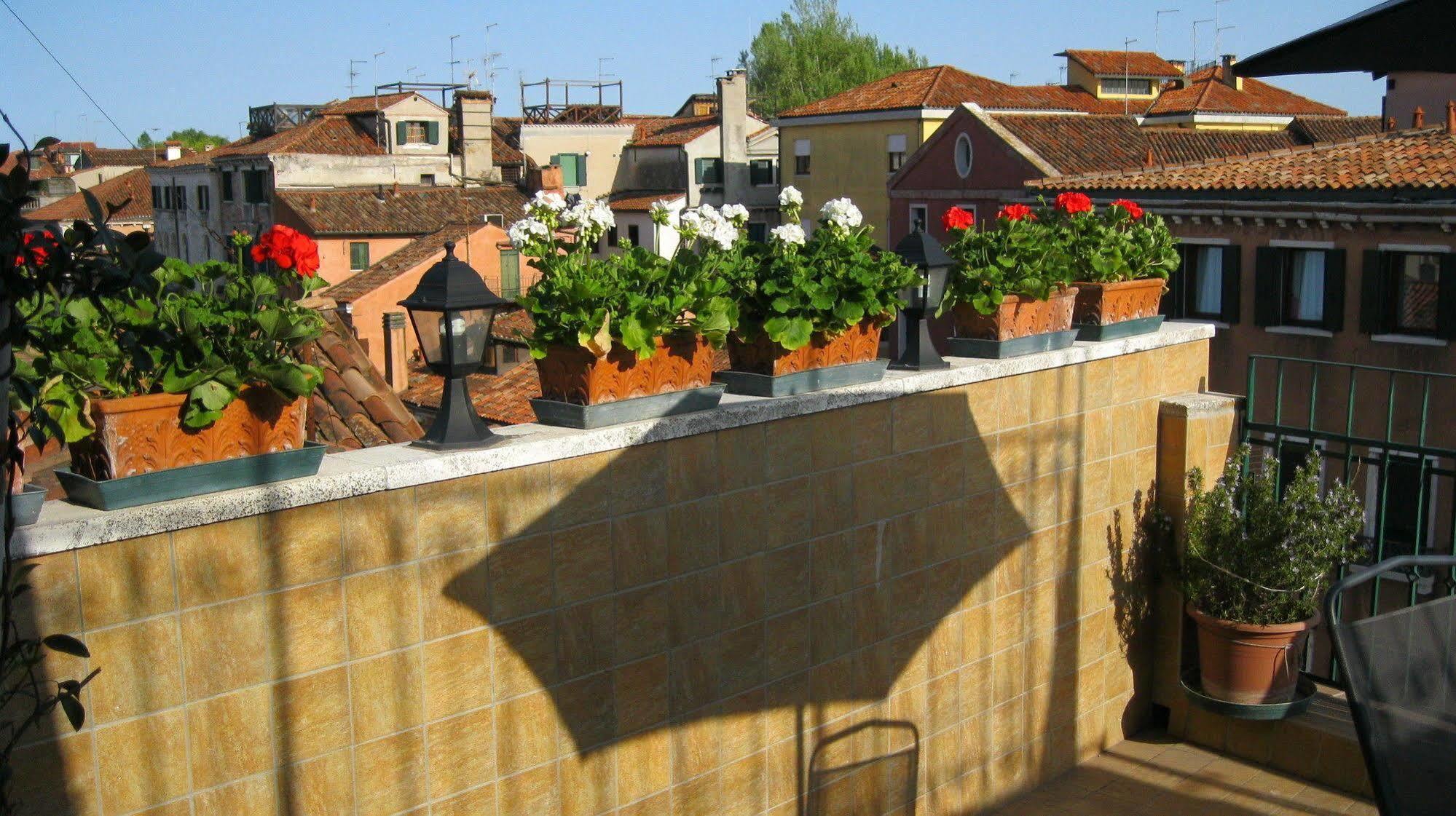 Ca' Delfina Holiday Home Veneza Exterior foto