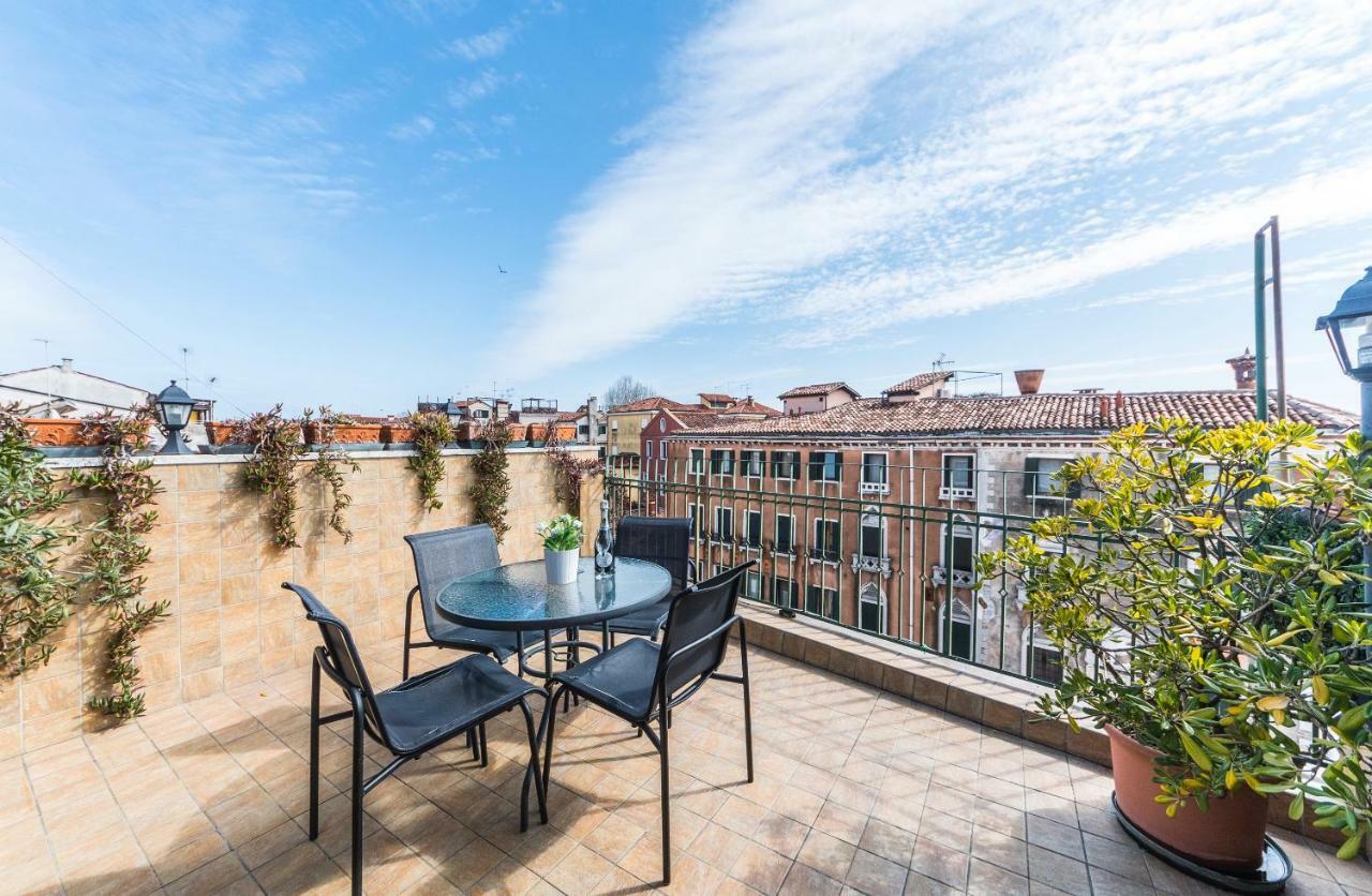 Ca' Delfina Holiday Home Veneza Exterior foto