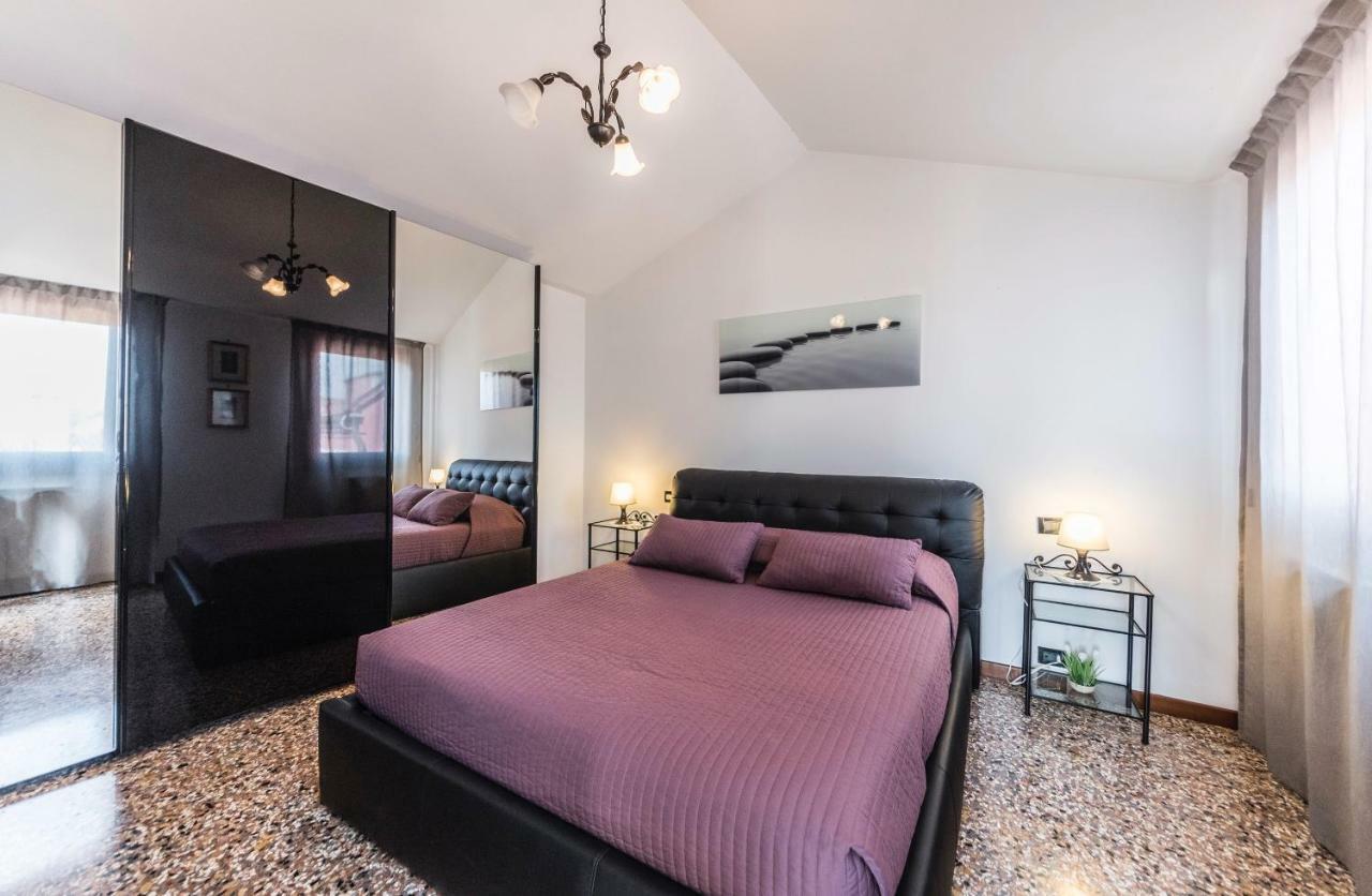 Ca' Delfina Holiday Home Veneza Exterior foto